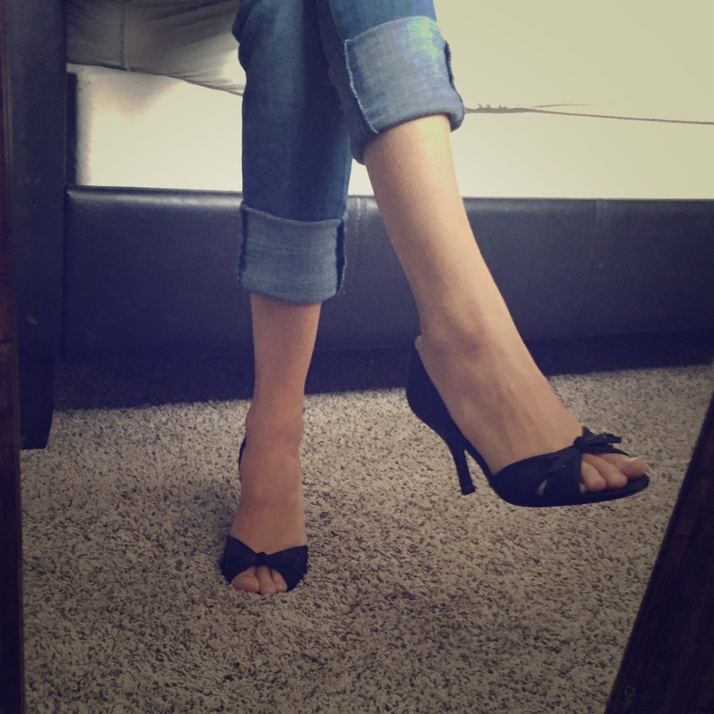 Black Lace Peep-Toe Heel